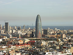 地中海とアグバール･タワー
